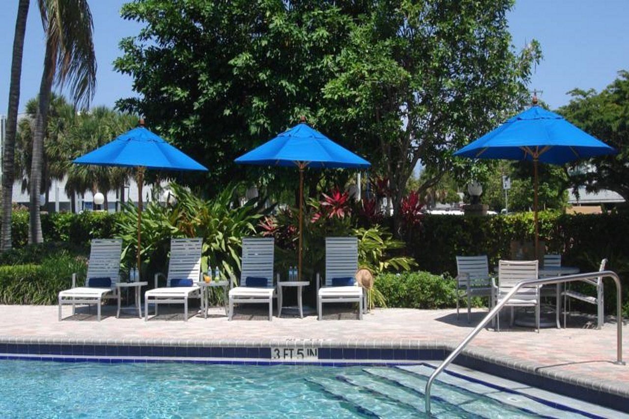 Courtyard By Marriott Fort Lauderdale East / Lauderdale-By-The-Sea Екстер'єр фото