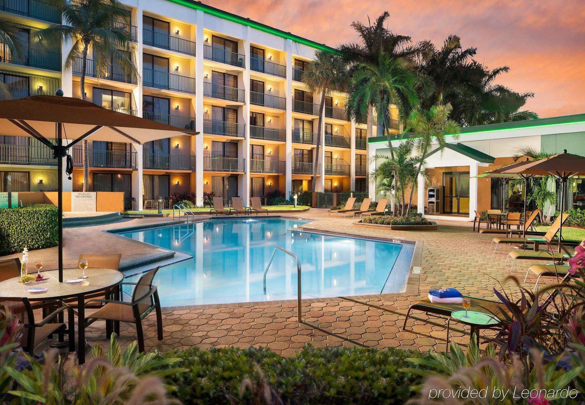 Courtyard By Marriott Fort Lauderdale East / Lauderdale-By-The-Sea Екстер'єр фото